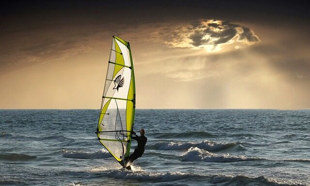 Co trzeba mieć na windsurfing?